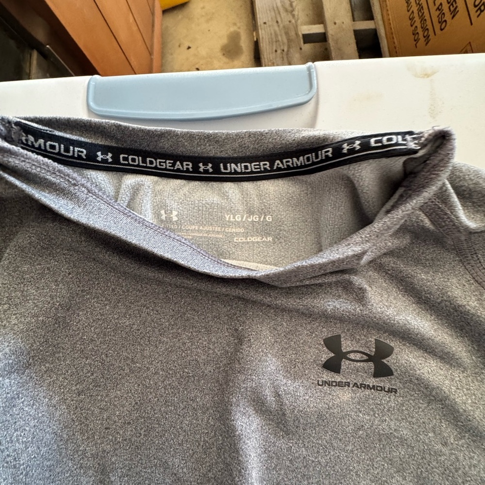 Under Armour Heather Gray ColdGear Shirt